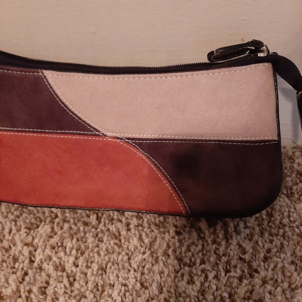 Purse - Picture 2 of 6